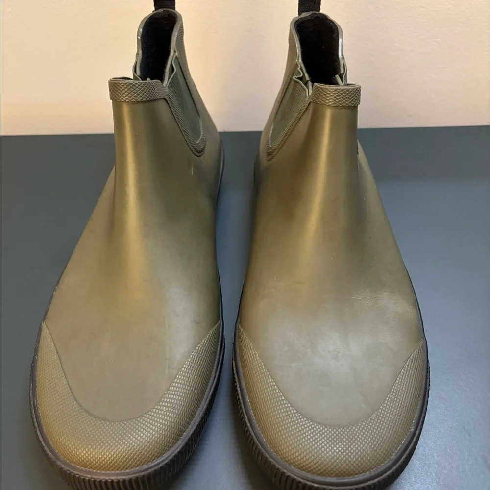 Tretorn Olive Green Low-Cut Waterproof Slip-On Boots EU 43 US Men’s 8.5